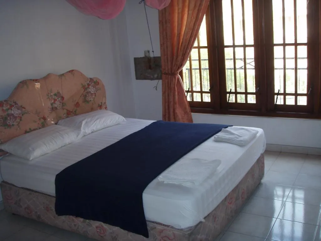 Patrick Holiday Resort نيجومبو
