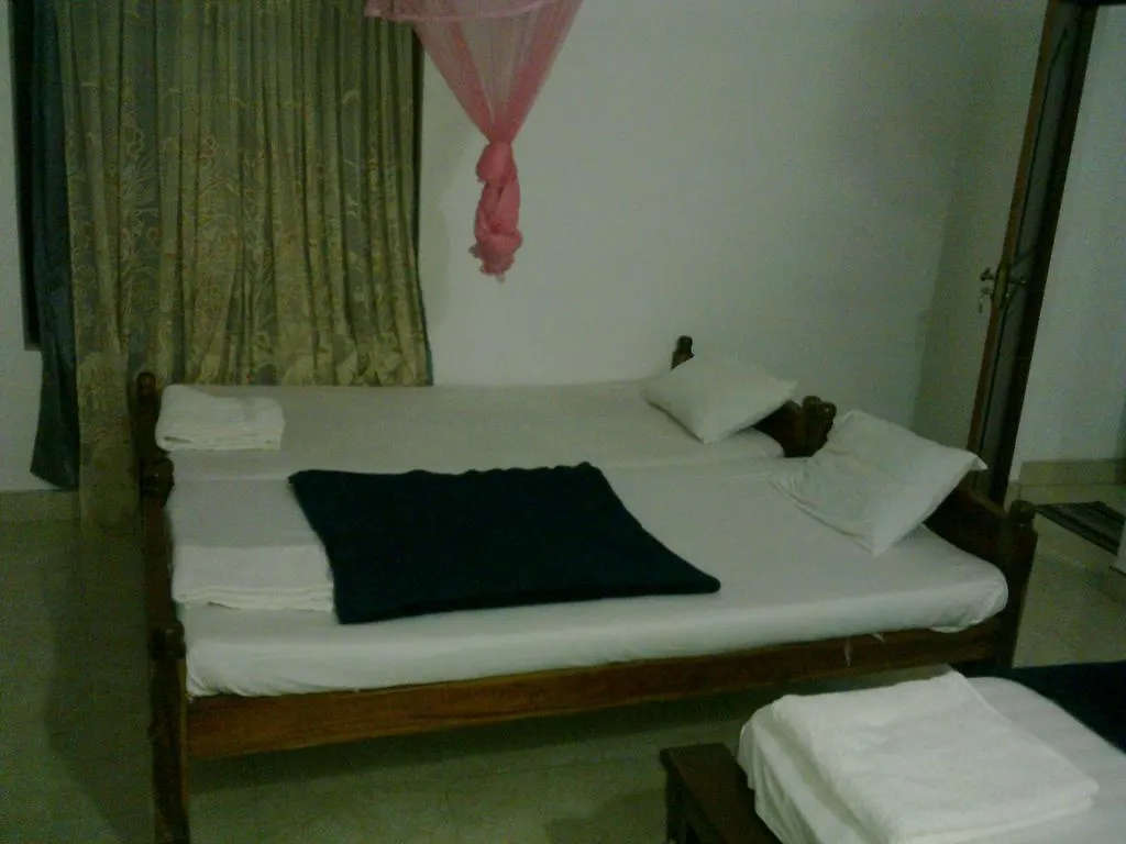 Patrick Holiday Resort نيجومبو بيت ضيافة
