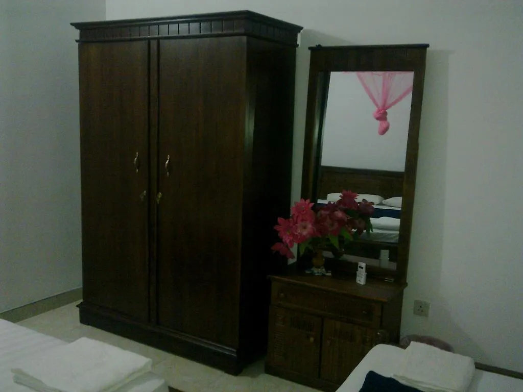 Patrick Holiday Resort نيجومبو بيت ضيافة