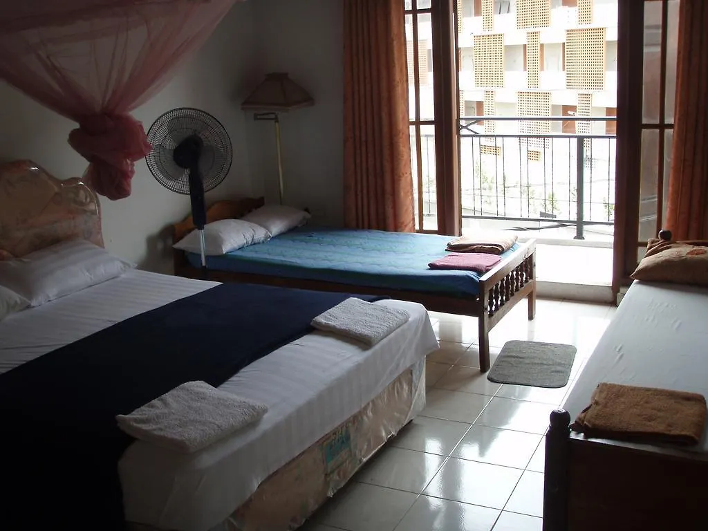 Patrick Holiday Resort نيجومبو بيت ضيافة